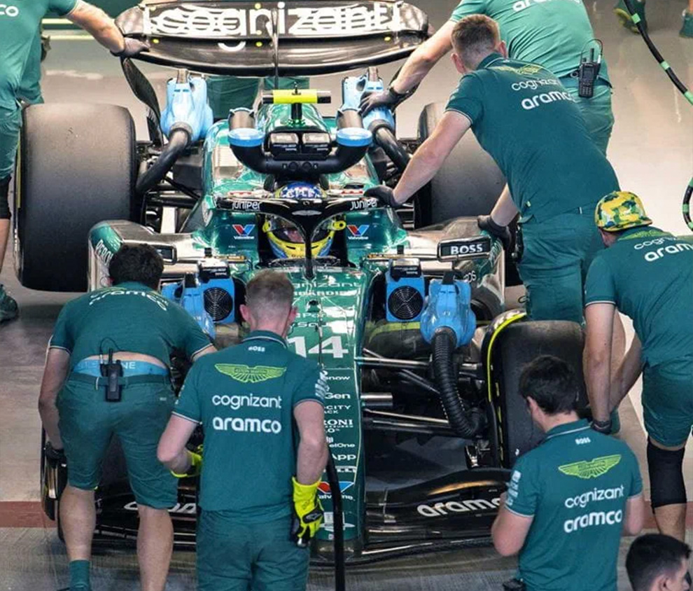 Monoplaza de Fórmula 1 de Aston Martin con tecnología de lubricantes Aramco y S-OIL.